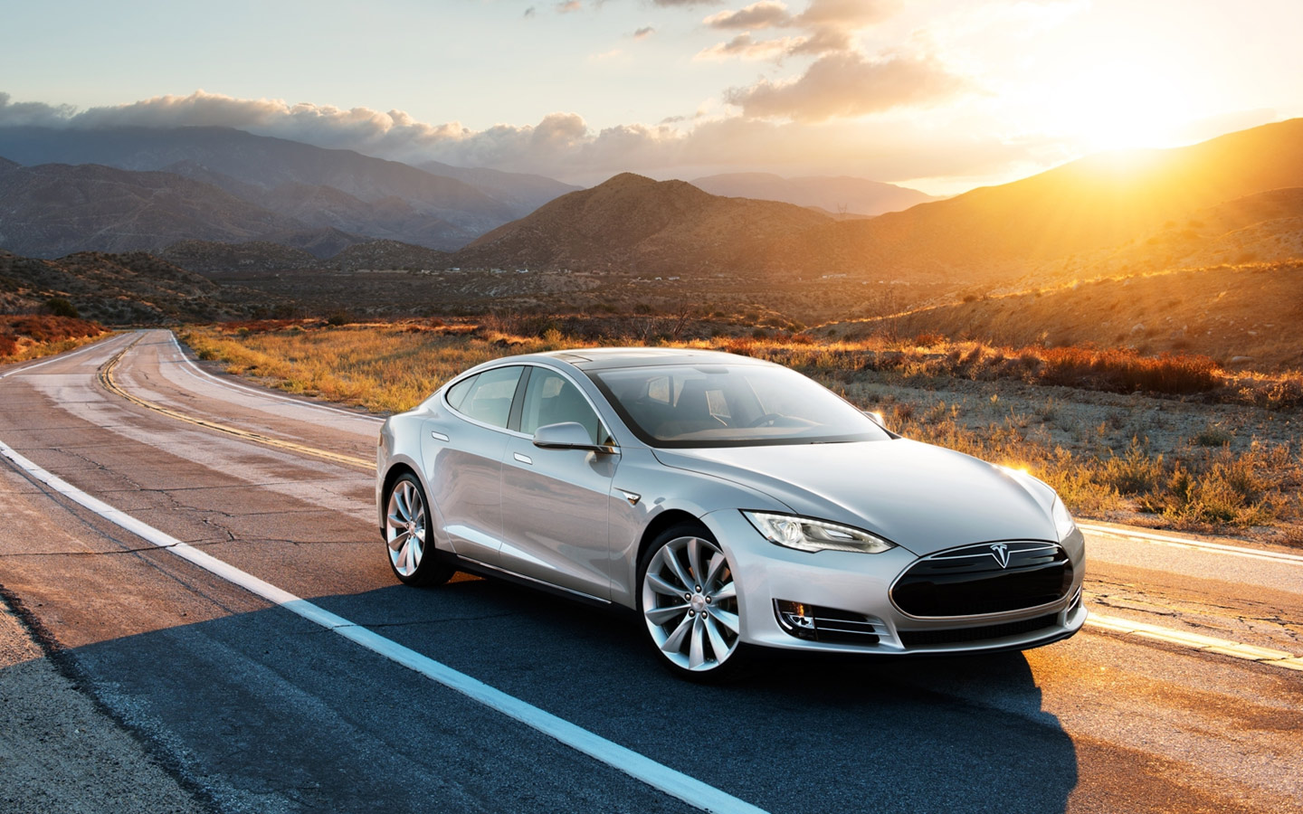 tesla model s comes with remarkable performance specs and advance features