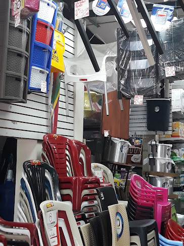 Opiniones de Distribuidora Cherrez en Guayaquil - Tienda de muebles