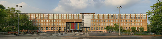 Panorama: Uni-Köln, Hauptgebäude.