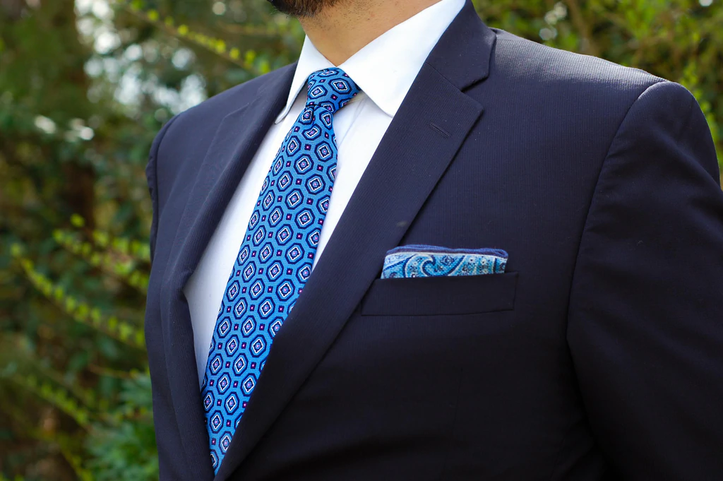 Moreover, stylish neckties bring you a more confident appearance. Similar to how eyeglasses make you appear intellectual, ties leave you looking influential and trustworthy.