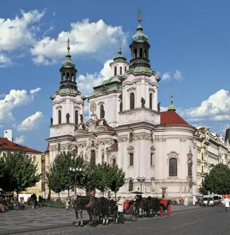 old square church st nicolas.jpg