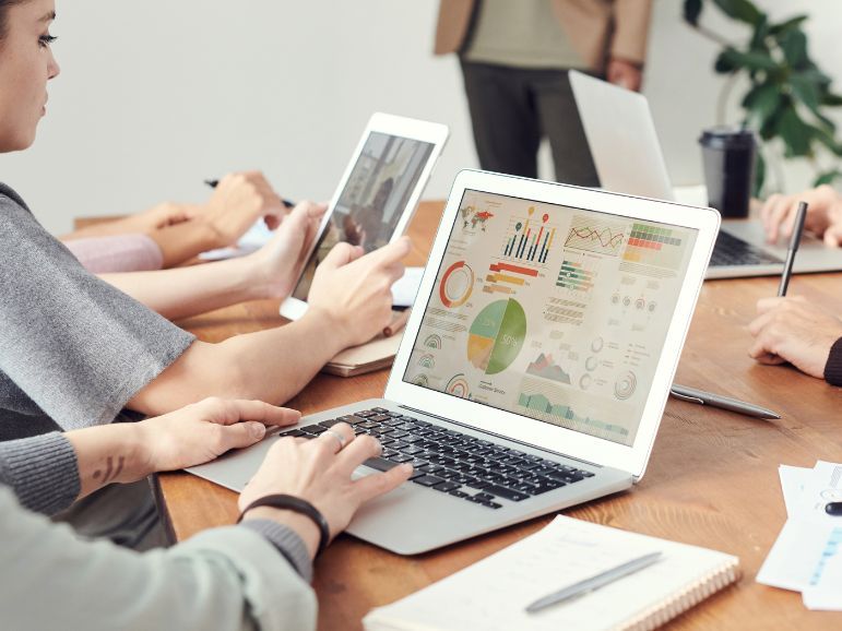 modern data analysis tool - Microsoft Power BI business intelligence