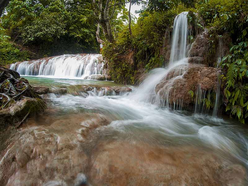 Hieu waterfall at Pu Luong Nature Reserve