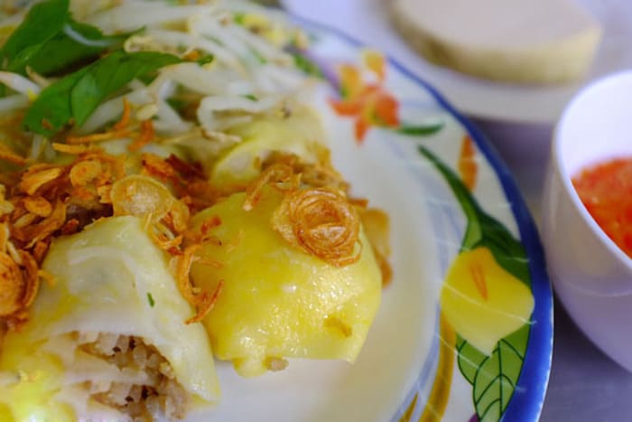 Tour du lịch Hà Giang: Bánh cuốn trứng Hà Giang mang hương vị độc đáo “có một không hai”