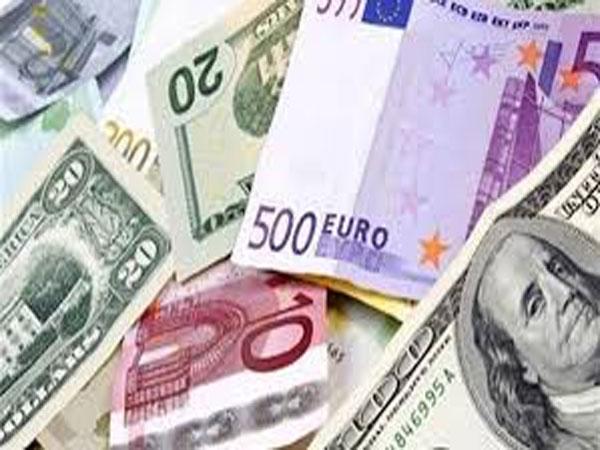 مع بداية 2020.. تباين أسعار العملات الأجنبية والعربية أمام الجنيه