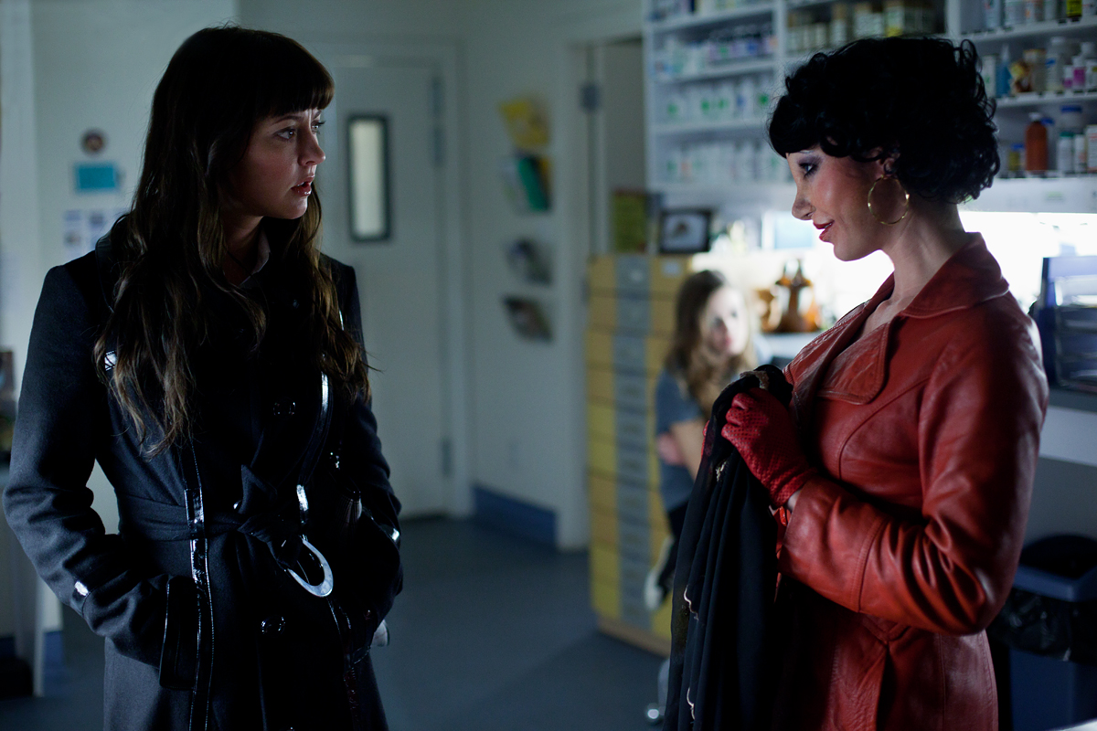 Katharine Isabelle as Mary and Tristan Risk as Beatress in American Mary