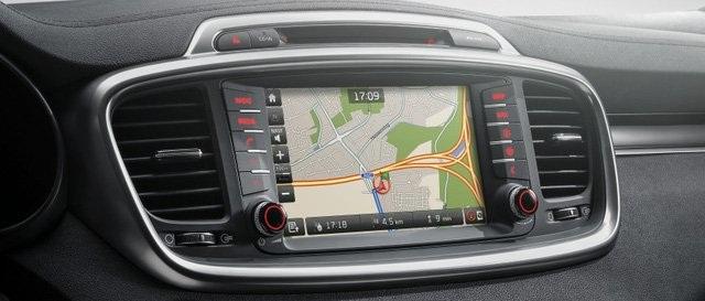 Bảng điều khiển với hệ thống GPS dẫn đường