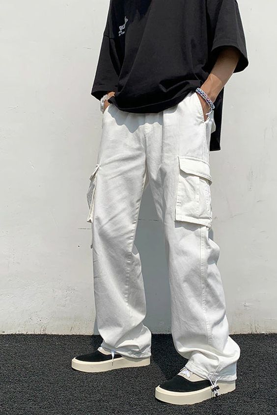 styling oversized white pants