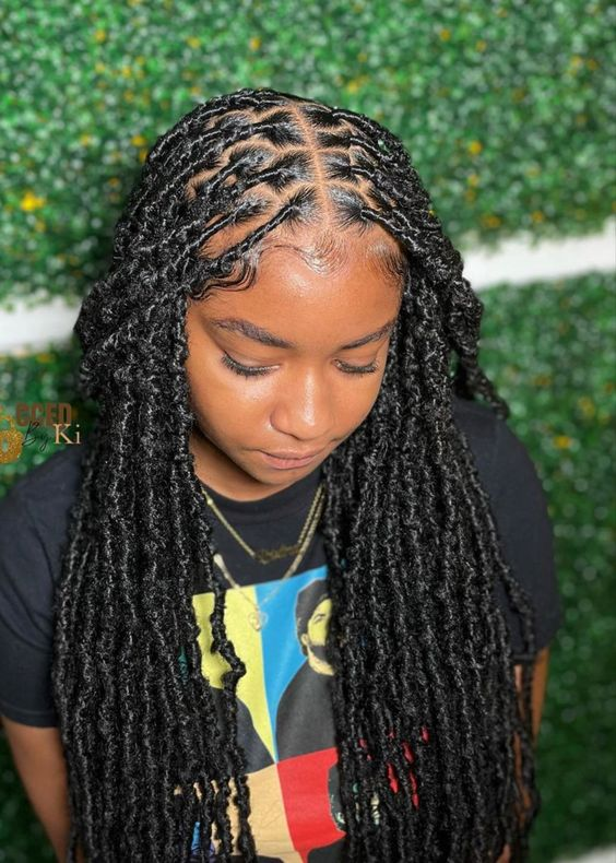 Full view of the centre parted soft locs