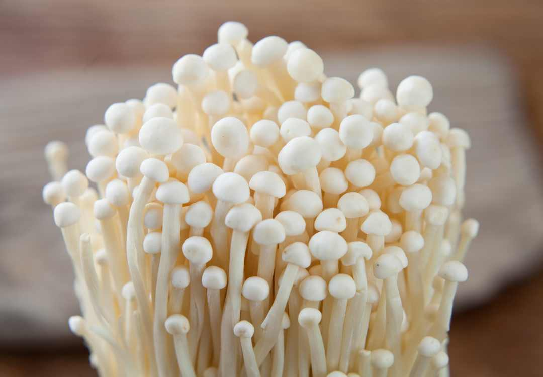 How To Cook Enoki Mushrooms?