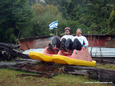 keep on keep on paddling