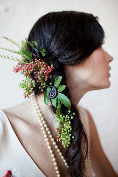 K'Mich Weddings - wedding planning - floral crown - side swipe braided hair with flowers