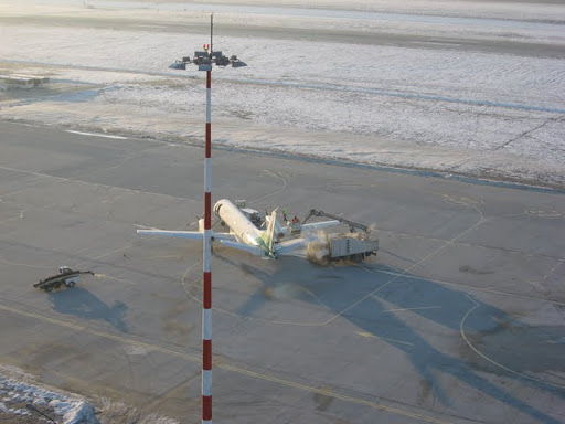 Aeroportul Sibiu - Februarie 2011 IMG_9495