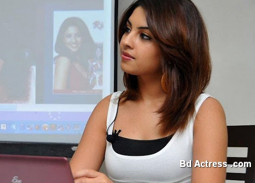 South Indian Actress Gangopadhyay Photo-03