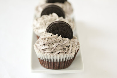 close-up photo of an oreo cupcake