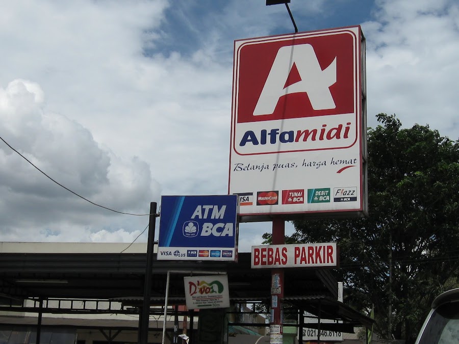 Alfamidi Jatikramat Indonesia