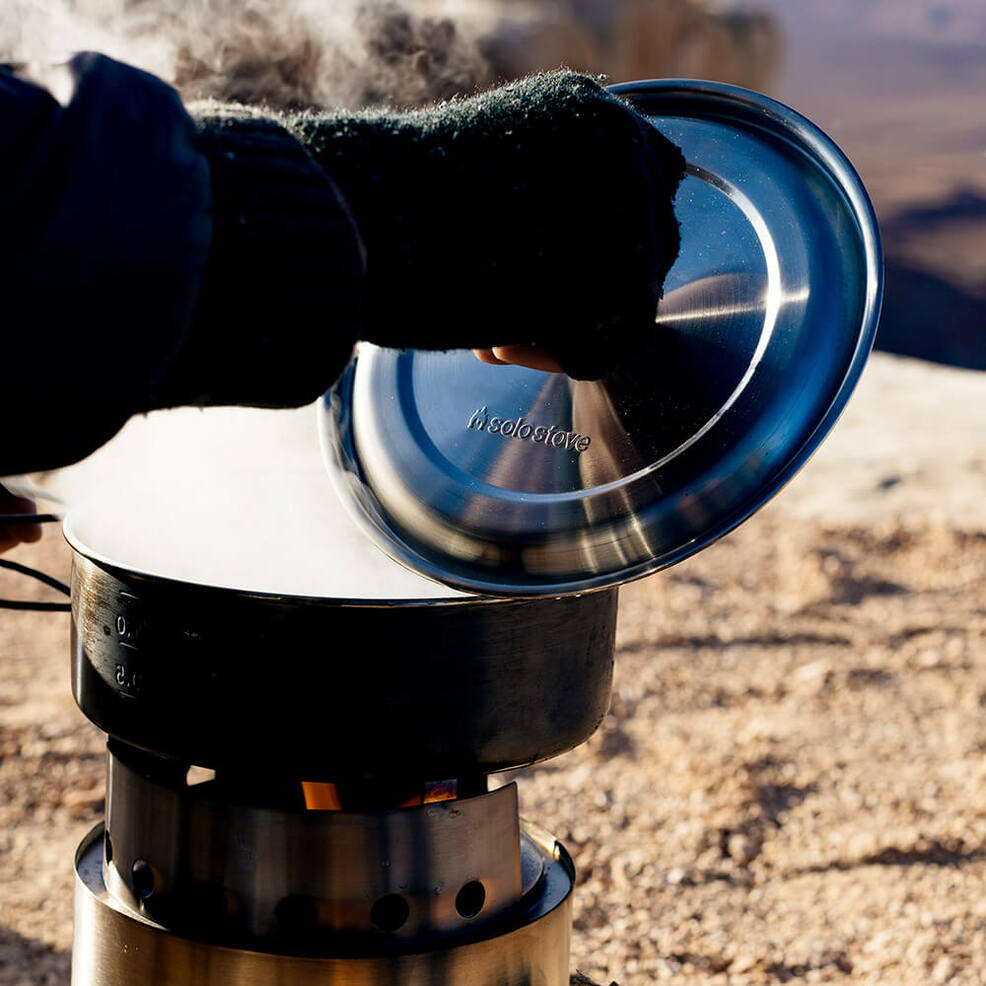 small portable stove that can cook with cast iron and big enough for roasting things