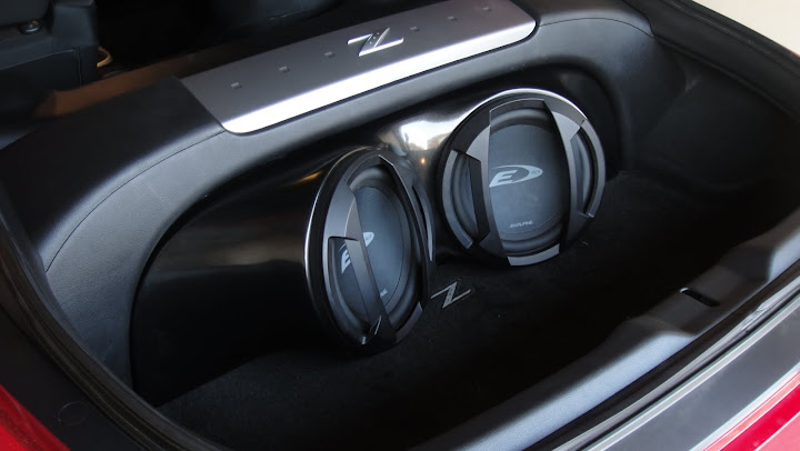 370z fiberglass sub box