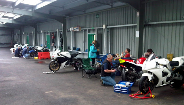 Saturday 7th May 2011 Knockhill, Sessions, £90 IMG-20110507-00458