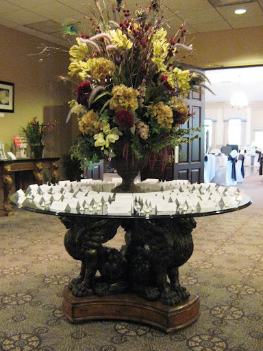 Entrance piece and escort cards at Polo Fields, Ann Arbor