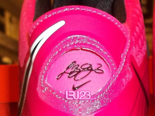 Nike Air Max LeBron 8 V2 GS amp Kids 8211 Pink FireBlack