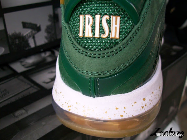 Nike LeBron 8 V1 SVSM Away Player Exclusive New Images