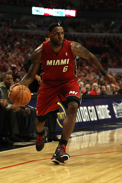 Miami Heat Get Even With the Bulls Behind Strong 4th from LeBron