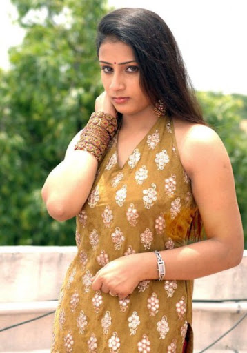 female models wallpapers. South Indian Female Models