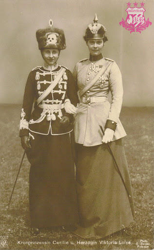 Victoria_Luise_and_Cecilie.jpg