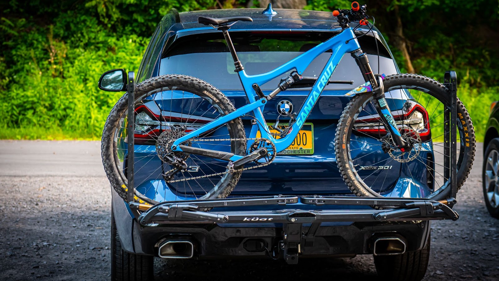 Gear for mountain biking: Kuat Piston Pro X