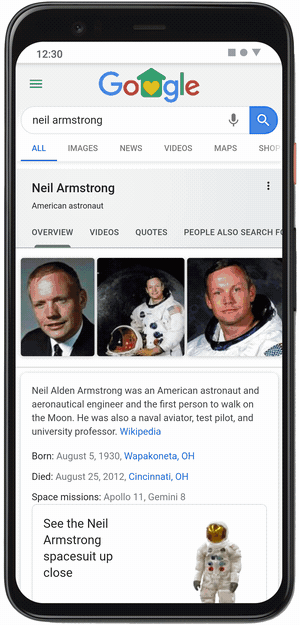 Vista en 3D del traje de austronauta de Neil Armstrong en una pantalla de móvil de Google.