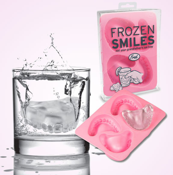 https://lh5.googleusercontent.com/_hVfE2qcyzXU/TW92bZZAU8I/AAAAAAAACIc/tIcGz3r6pQo/s800/ice-cube-trays-teeth.jpg