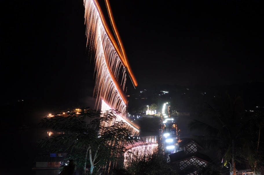 http://lh5.googleusercontent.com/_hapvtgG2PmA/TTcV0HehZMI/AAAAAAAAEFw/A4xUcsUB9Wc/s912/DSC_0306.JPG