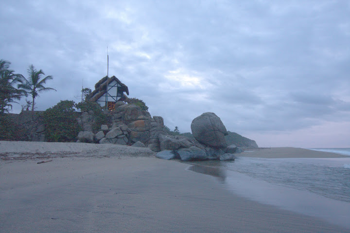 Колумбия : По дороге с облаками Колумбия : По дороге с облаками