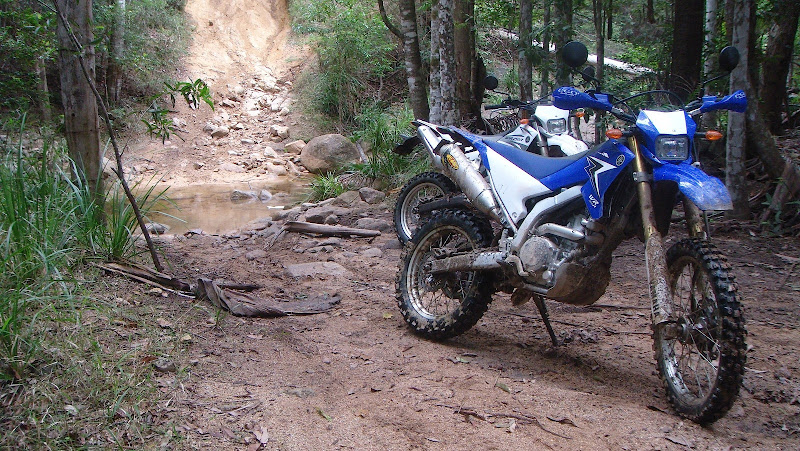 Blue 10 and a white 08 250R in the Aussie bush ...Continued DSC02508