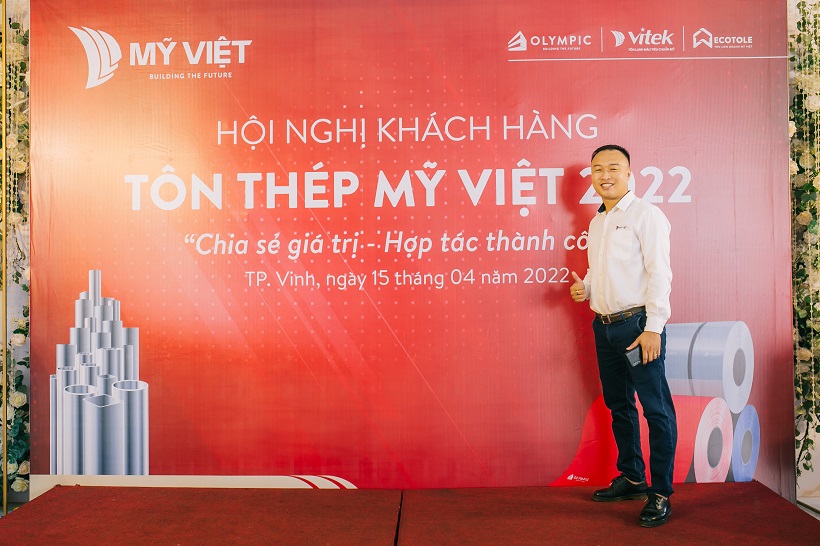 Đại lý phân phối tôn Vitek được đặt tại nhiều khu vực trên cả nước giúp khách hàng thuận tiện hơn trong việc đặt mua sản phẩm