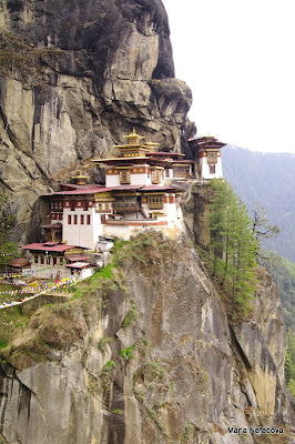 Бутан, апрель 2011: Паро-Пунакха-Тронгса-Бумпанг-Тхимпху