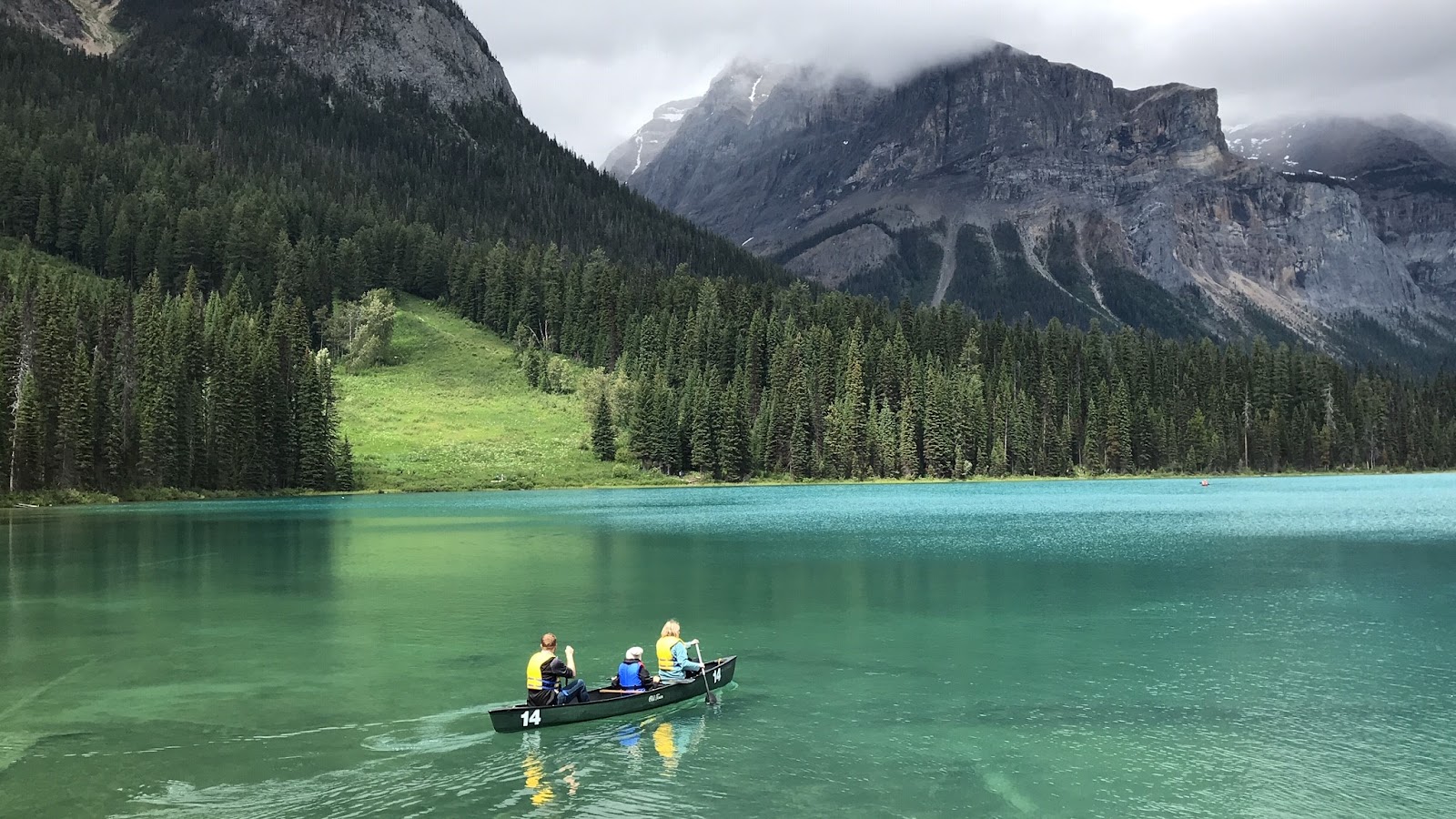 family canoe mountains vacation