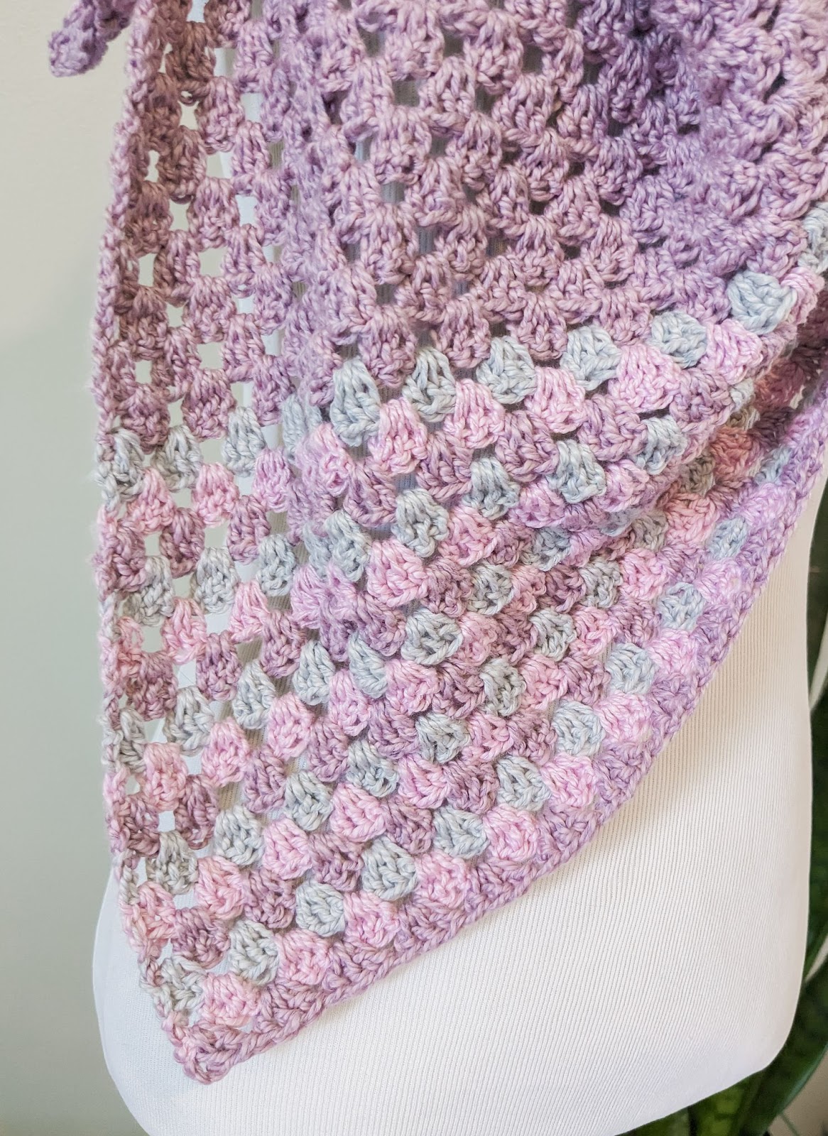 Free Crochet Shawl Pattern - Vera Shawl