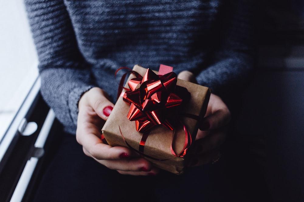 Top 6 Personalized Gifts to Give in 2020