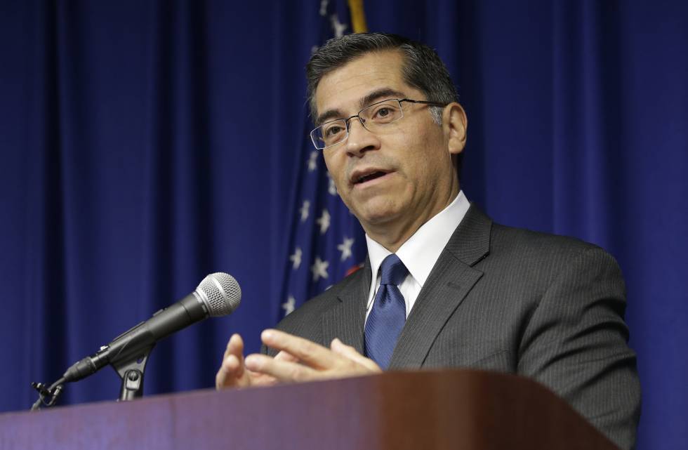 El fiscal general de California, Xavier Becerra.