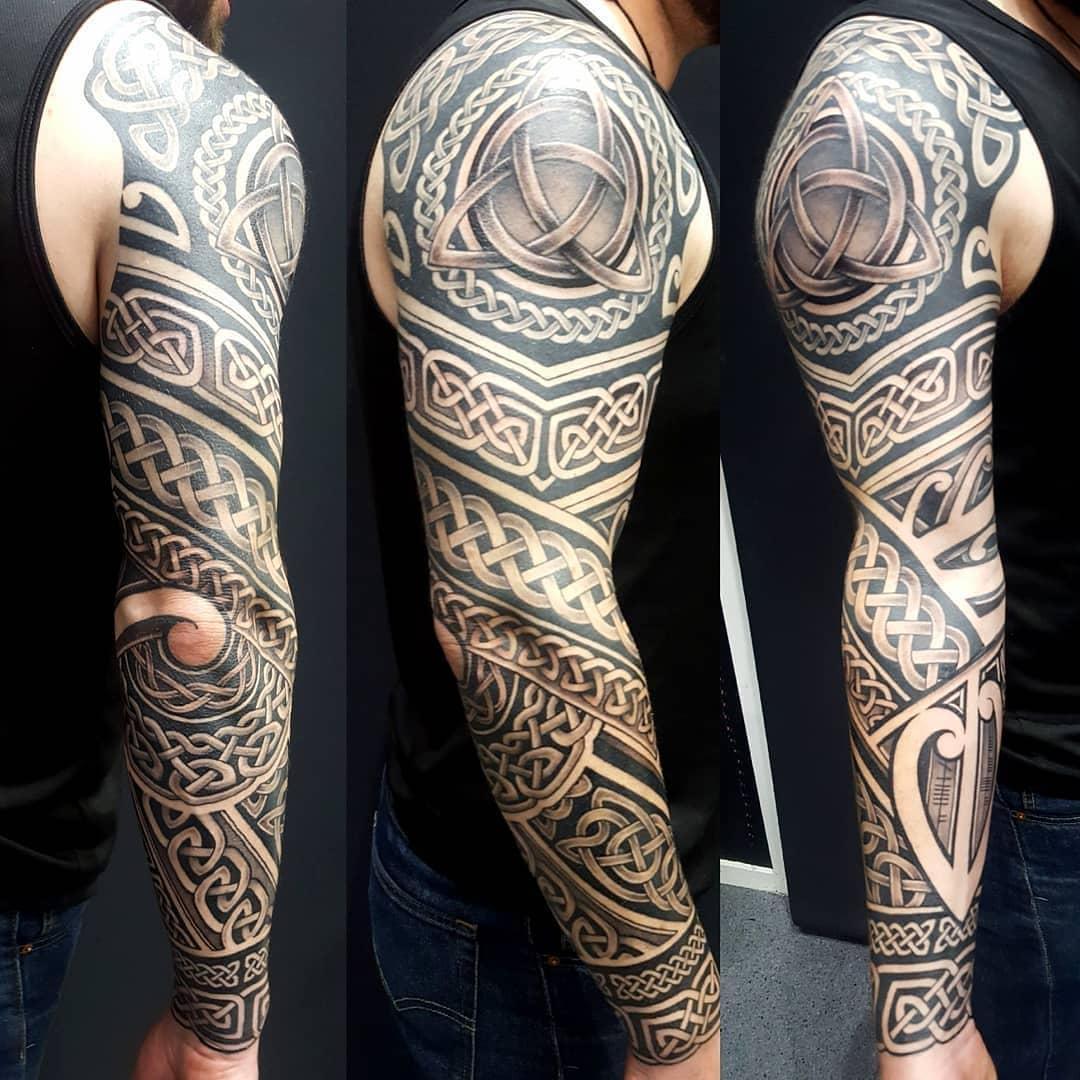 Dramatic Effect Sleeve Tattoo Ideas