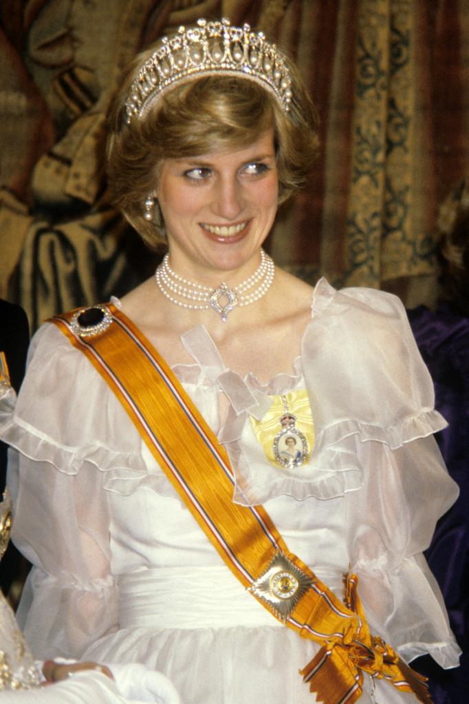 princess-diana-pearls.jpeg