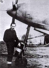 J. Himr při zkouškách stíhačky P-39 Airacobra americké výroby
