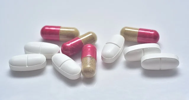 زيثروكان Zithrokan ، المضاد الحيوي الأكثر استخدامًا لعلاج Covid-19