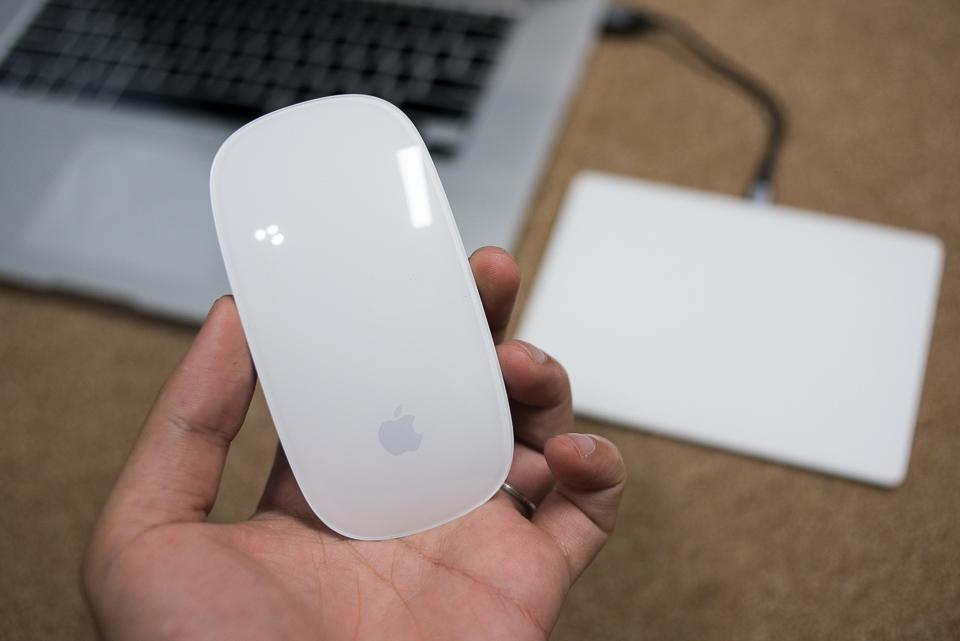 Trên tay Apple Magic Mouse 2 và Magic Trackpad 2: tiện, đẹp nhưng quá mắc |  Tinh tế