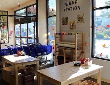 Wrap station