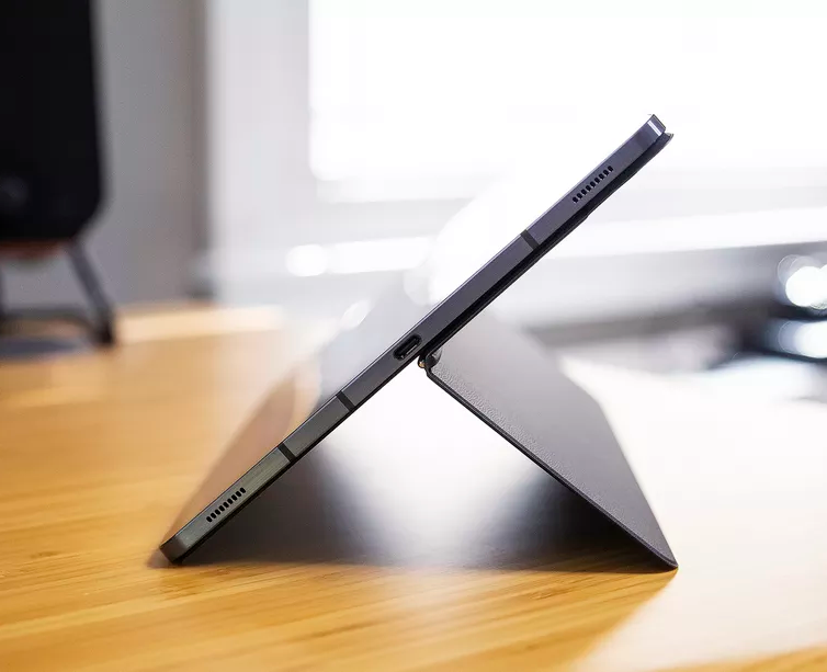 Samsung Galaxy Tab S7 Plus design