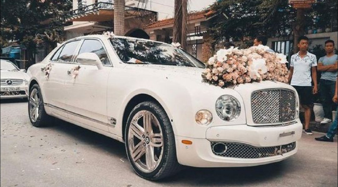 thuê xe cưới bentley