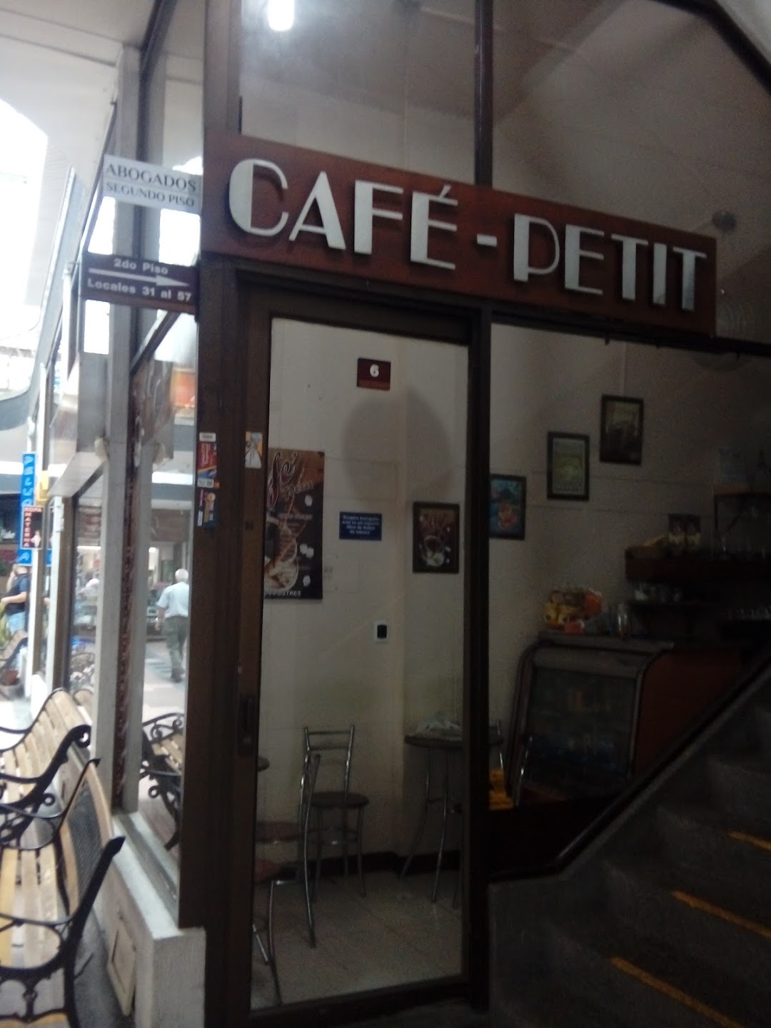 Cafe Petit